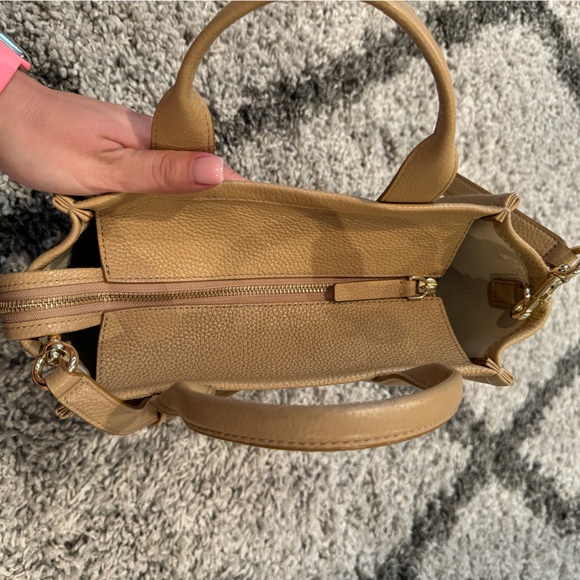 Marc Jacobs Small The Leather Small Tote - Picture 3 of 9